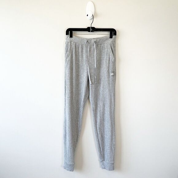 ALO Yoga Muse Ribbed Sweatpants Jogger Gray Stretch Lounge Pockets Size Medium - Picture 4 of 12